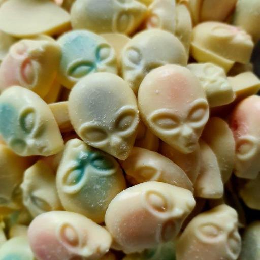 Filled White chocolate Aliens